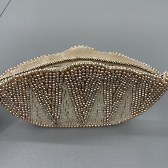 Vintage Beaded Clutch Evening Purse Makeup Bag Zip Top Faux String Pearls Small - Picture 9 of 12